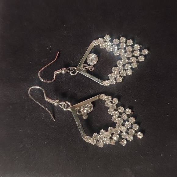 Assorted Lovisa rings, bracelets and necklaces - Picture 15 of 16